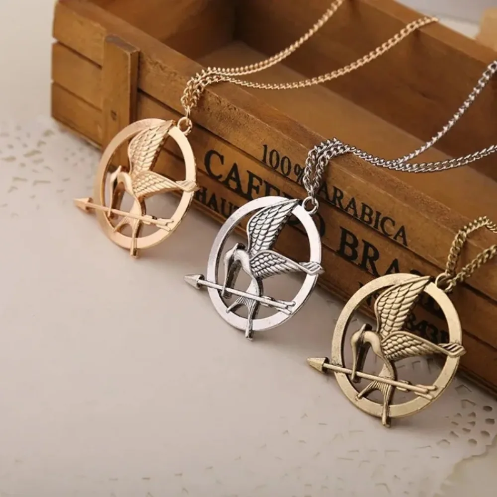 New Simple Niche Trend Movie Jewelry Hunger Games Bird Necklace Women's Men's Gift Necklace 3 Colors Fashion Party Jewelry Gifts